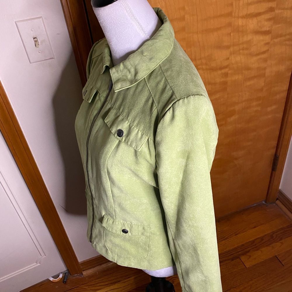 Woman’s jacket - Picture 4 of 5